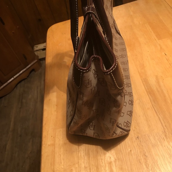Dooney and bourke signature canvas tote purse - Picture 5 of 8